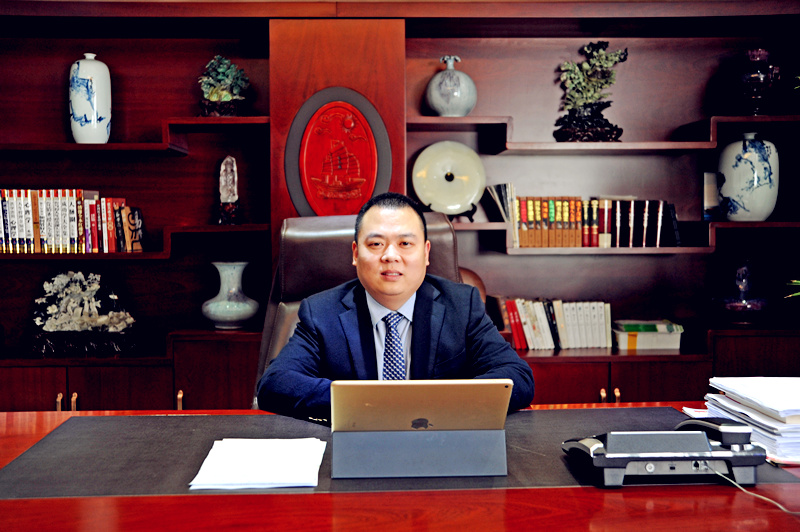 新時(shí)代，我們堅(jiān)定前行